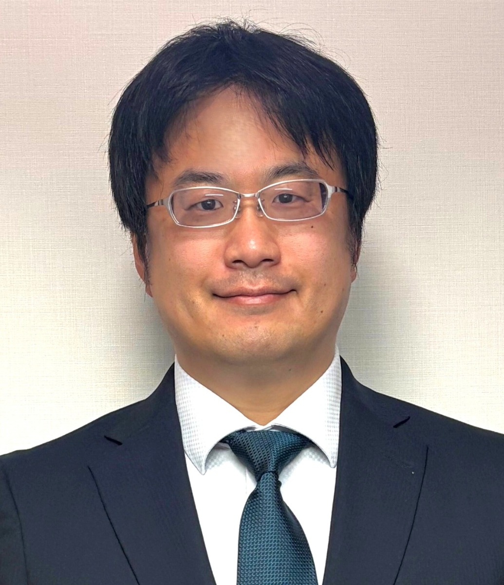 小林 只